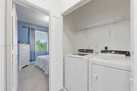 20572 NE 5th Place Miami FL 33179