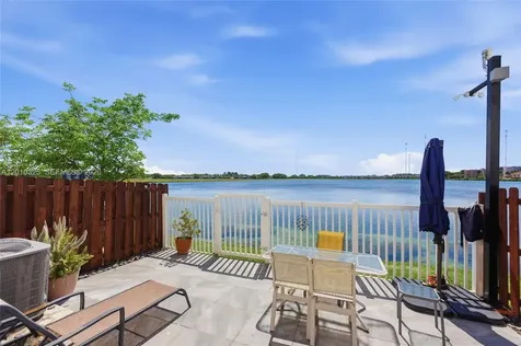 20572 NE 5th Place Miami FL 33179