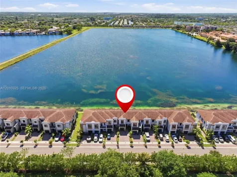 20572 NE 5th Place Miami FL 33179