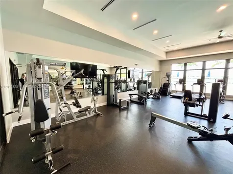 20572 NE 5th Place Miami FL 33179