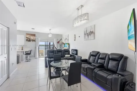 20572 NE 5th Place Miami FL 33179