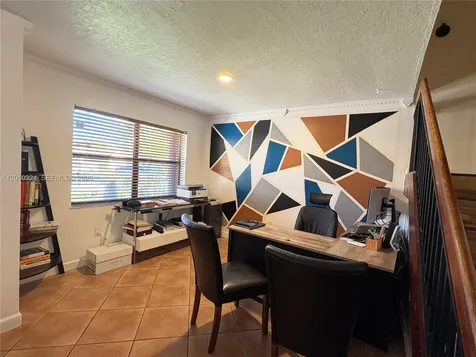 5424 Gate Lake Road Tamarac FL 33319