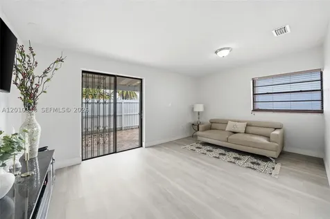 1615 SW 137th Place Miami FL 33175