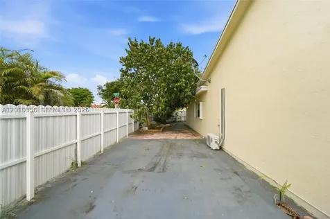1615 SW 137th Place Miami FL 33175