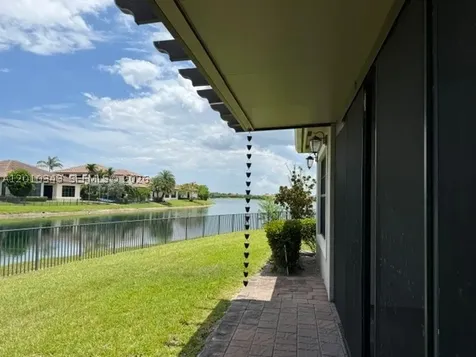 9751 Lakeview Lane Parkland FL 33076