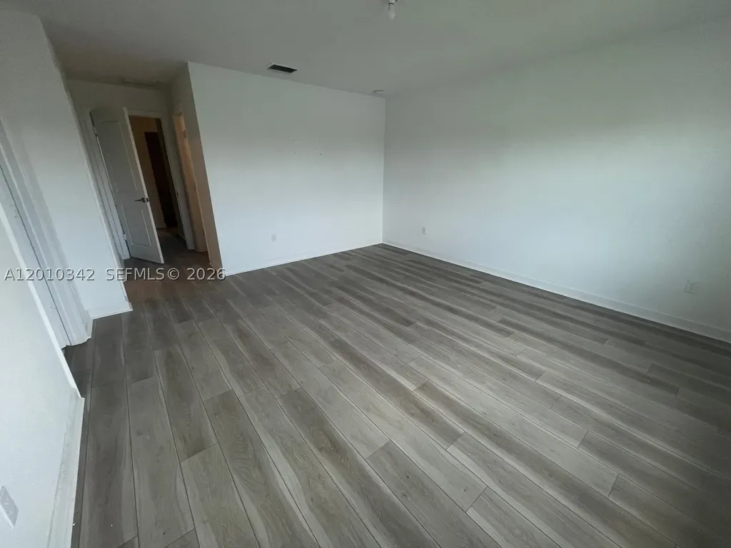 6909 Harbours Edge Avenue Lake Worth FL 33467