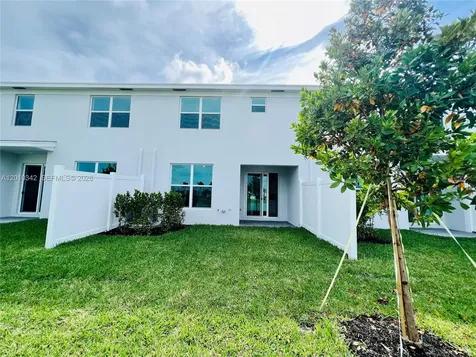 6909 Harbours Edge Avenue Lake Worth FL 33467