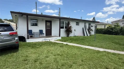 1334 NW 6th Avenue Florida City FL 33034