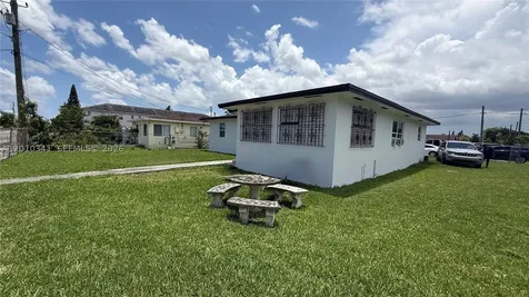 1334 NW 6th Avenue Florida City FL 33034