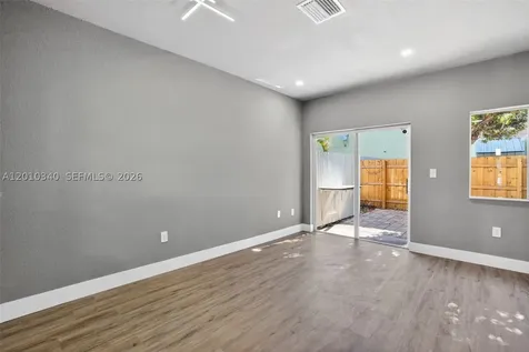 7995 NW 8th Street Miami FL 33126