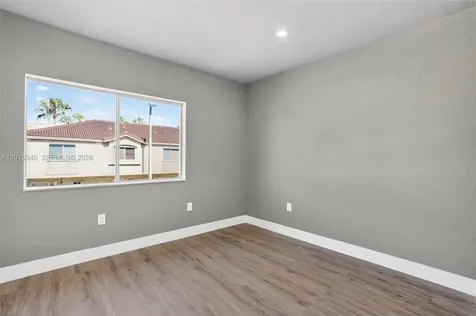 7995 NW 8th Street Miami FL 33126
