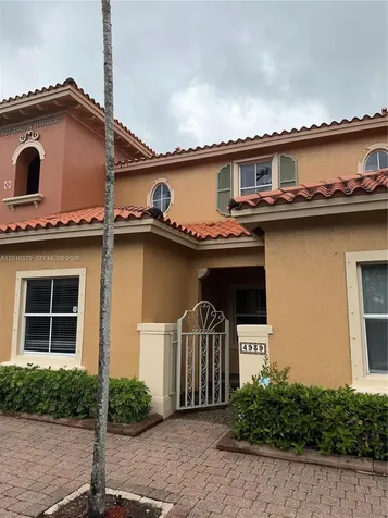 4939 N Harbor Isles Drive Dania Beach FL 33312