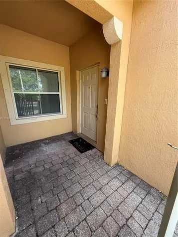 4939 N Harbor Isles Drive Dania Beach FL 33312