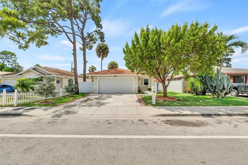2762 NW 9th Court Fort Lauderdale FL 33311