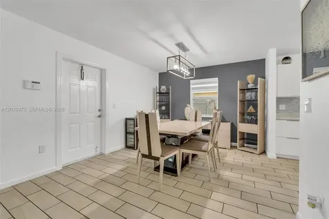 2762 NW 9th Court Fort Lauderdale FL 33311