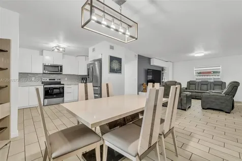 2762 NW 9th Court Fort Lauderdale FL 33311