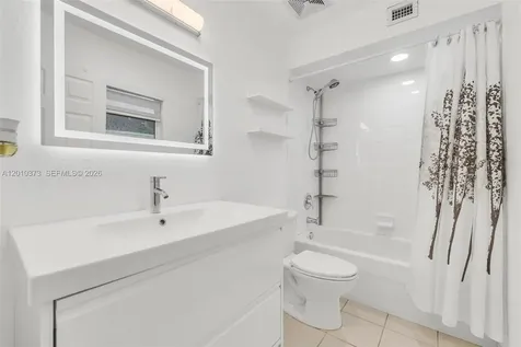 2762 NW 9th Court Fort Lauderdale FL 33311