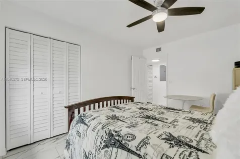 2762 NW 9th Court Fort Lauderdale FL 33311