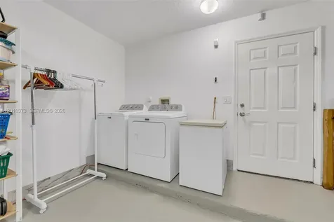 2762 NW 9th Court Fort Lauderdale FL 33311