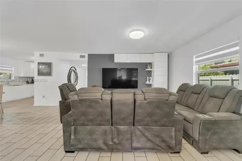 2762 NW 9th Court Fort Lauderdale FL 33311