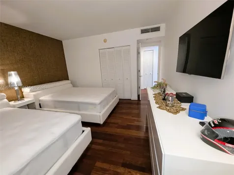 5600 Collins Avenue Miami Beach FL 33140