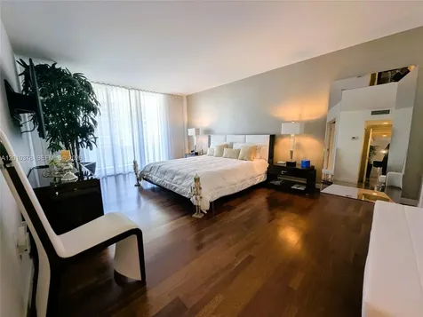 5600 Collins Avenue Miami Beach FL 33140