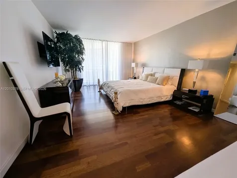 5600 Collins Avenue Miami Beach FL 33140