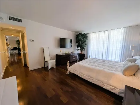 5600 Collins Avenue Miami Beach FL 33140