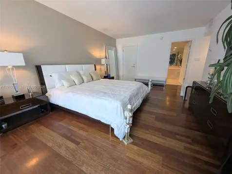 5600 Collins Avenue Miami Beach FL 33140