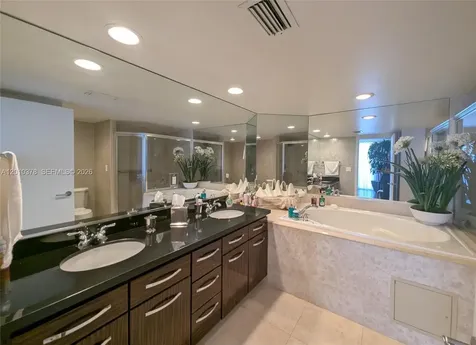 5600 Collins Avenue Miami Beach FL 33140