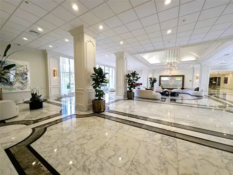 5600 Collins Avenue Miami Beach FL 33140