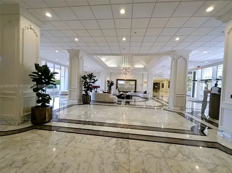 5600 Collins Avenue Miami Beach FL 33140