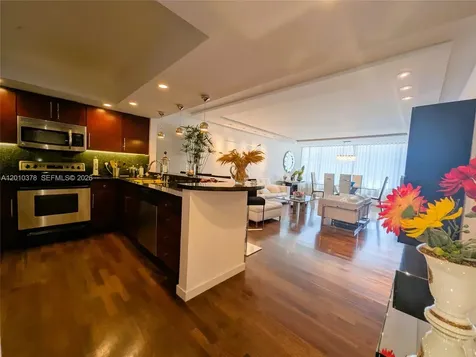 5600 Collins Avenue Miami Beach FL 33140