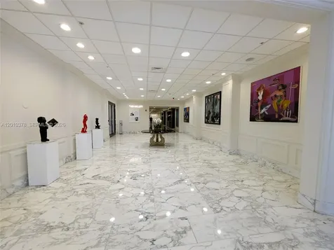 5600 Collins Avenue Miami Beach FL 33140