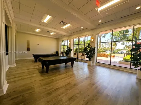 5600 Collins Avenue Miami Beach FL 33140