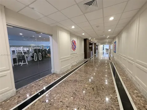 5600 Collins Avenue Miami Beach FL 33140