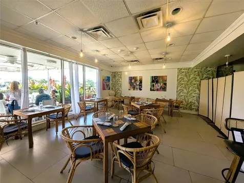 5600 Collins Avenue Miami Beach FL 33140