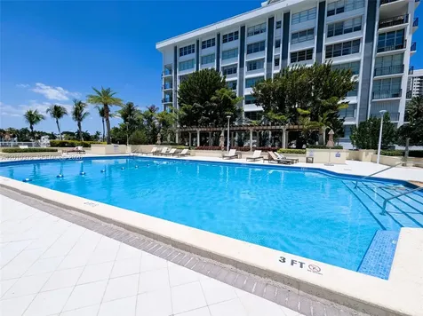 5600 Collins Avenue Miami Beach FL 33140