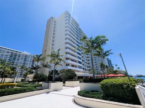 5600 Collins Avenue Miami Beach FL 33140