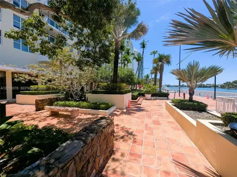 5600 Collins Avenue Miami Beach FL 33140