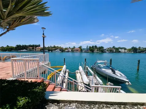 5600 Collins Avenue Miami Beach FL 33140