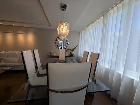 5600 Collins Avenue Miami Beach FL 33140