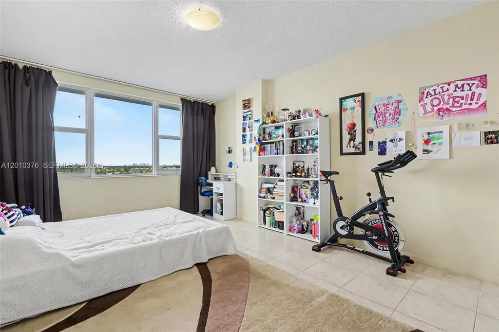 3800 Hillcrest Drive Hollywood FL 33021