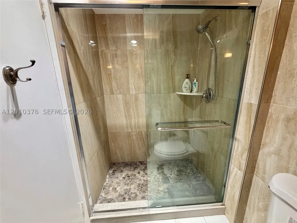 3800 Hillcrest Drive Hollywood FL 33021