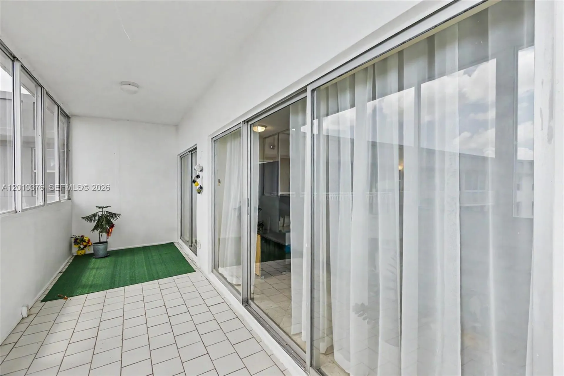 3800 Hillcrest Drive Hollywood FL 33021