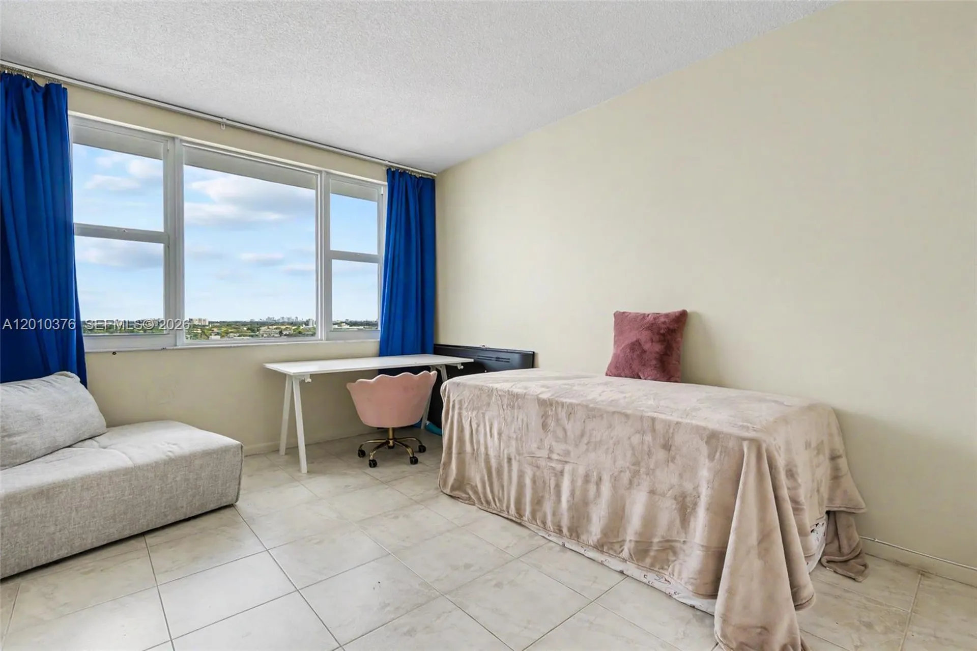 3800 Hillcrest Drive Hollywood FL 33021