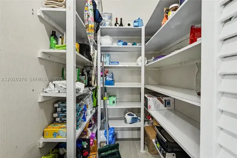 3800 Hillcrest Drive Hollywood FL 33021