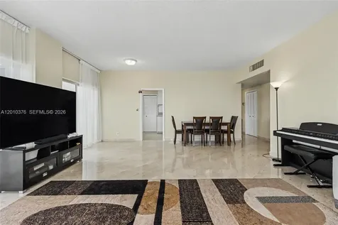 3800 Hillcrest Drive Hollywood FL 33021
