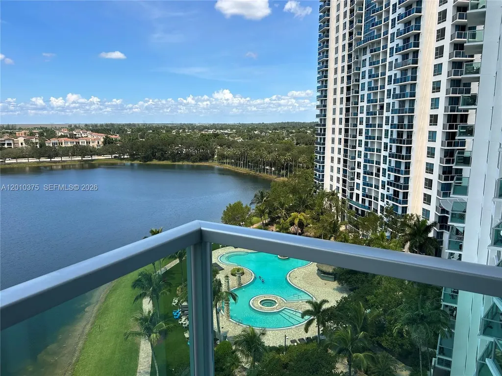2681 N Flamingo Road Sunrise FL 33323