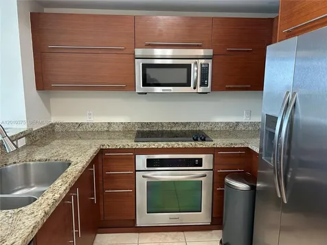 2681 N Flamingo Road Sunrise FL 33323